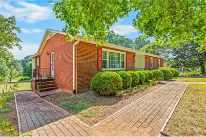 2140 Sallies Lane, Winston-Salem, NC 27106 - Photo 3