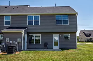 7649 Oliver Park Dr, Whitsett, NC 27377 - Photo 39