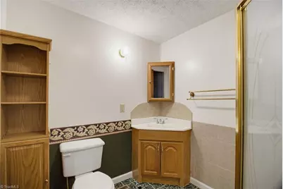 925 Overlook Avenue, Eden, NC 27288 - Photo 13