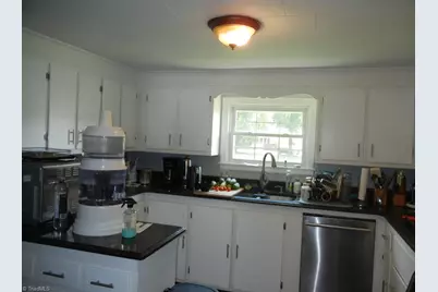 511 Nc Highway 100, Whitsett, NC 27377 - Photo 7