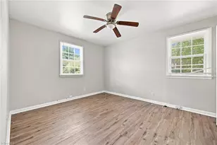 1607 Eastwood Ave, Greensboro, NC 27401 - Photo 13