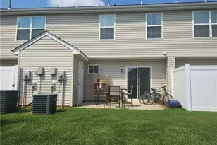 7345 Colleen Park Dr, Whitsett, NC 27377 - Photo 21