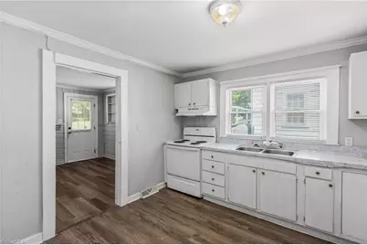 543 W Sprague Street, Winston-Salem, NC 27127 - Photo 7