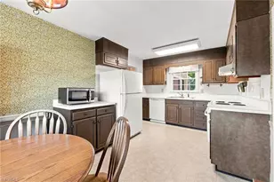 16 St Martin Pl, Greensboro, NC 27455 - Photo 7