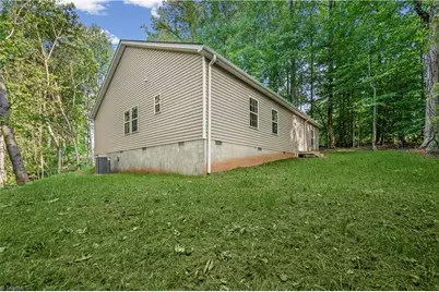 312 Della Drive, Winston-Salem, NC 27105 - Photo 45