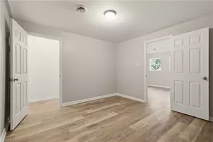 1505 Brannock Dr, Greensboro, NC 27406 - Photo 21