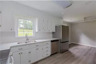5511 Windemere Cir, Trinity, NC 27370 - Photo 7
