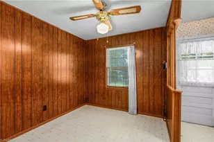 808 Ernest Ct, High Point, NC 27263 - Photo 7