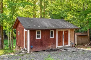 558 Throckmorton Rd, Madison, NC 27025 - Photo 29