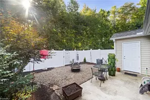 4425 Hanley Park Dr, Walkertown, NC 27051 - Photo 23