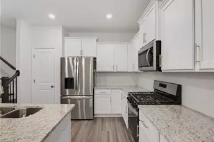 4020 Beckton Trl, Jamestown, NC 27282 - Photo 3
