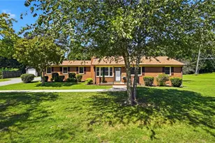 130 Circle Dr, Haw River, NC 27258 - Photo 1