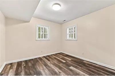 5619 Virgilwood Drive, Greensboro, NC 27409 - Photo 27