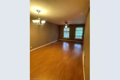 2811 Tully Square #H, Winston-Salem, NC 27106 - Photo 5