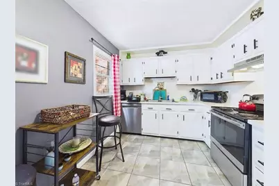 3219 Regents Park Lane #C, Greensboro, NC 27455 - Photo 7