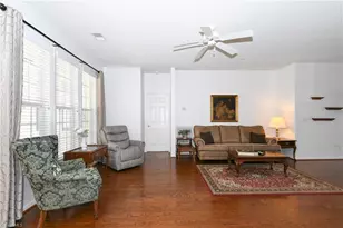 42 Wheelwright Ct, Greensboro, NC 27455 - Photo 3