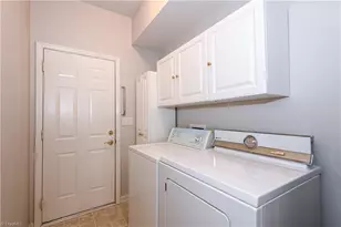 42 Wheelwright Ct, Greensboro, NC 27455 - Photo 17