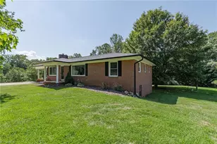 1719 E Center St Ext, Lexington, NC 27292 - Photo 3