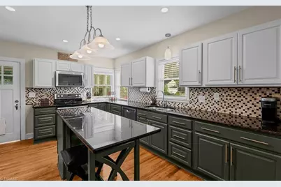 816 Ferndale Boulevard, High Point, NC 27262 - Photo 15