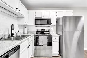 1911 Walker Ave, Greensboro, NC 27403 - Photo 7