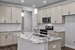 219 Stamm Dr, Greensboro, NC 27455 - Photo 5