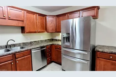 4765 Summerlyn Place Drive, Kernersville, NC 27284 - Photo 5