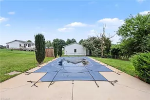 2505 Banner Whitehead Rd, Sophia, NC 27350 - Photo 17