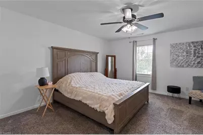 307 Skiles Heights #D, Thomasville, NC 27360 - Photo 13