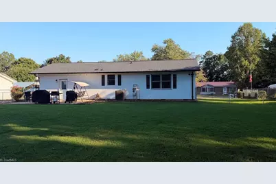 190 Southridge Run Lane, North Wilkesboro, NC 28659 - Photo 27