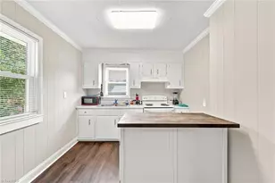 1450 Baldwin Branch Church Rd, Elizabethtown, NC 28337 - Photo 11