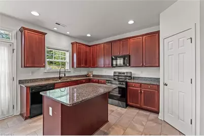 3523 Sagedale Court, High Point, NC 27265 - Photo 11