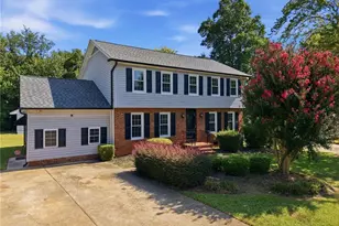 105 Peach Orchard Dr, Greensboro, NC 27455 - Photo 1