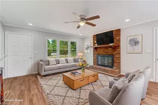 802 Strawberry Rd, Reidsville, NC 27320 - Photo 15
