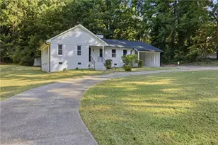 737 Lakeview Dr, Henderson, NC 27536 - Photo 1