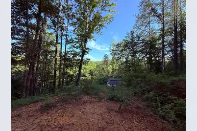 2828 E Pine Street, Mount Airy, NC 27030 - Photo 23