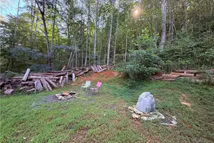 2828 E Pine St, Mount Airy, NC 27030 - Photo 7