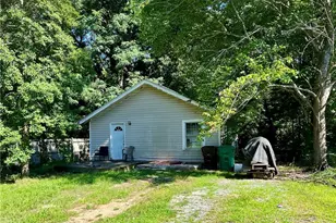 207 Crestwood Cir, High Point, NC 27260 - Photo 1