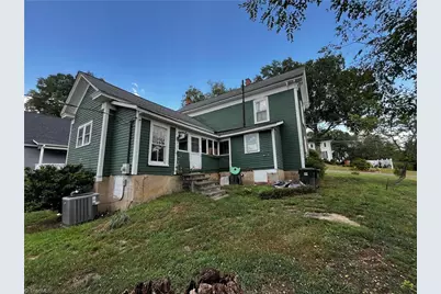 207 Summit Street, Walnut Cove, NC 27052 - Photo 3
