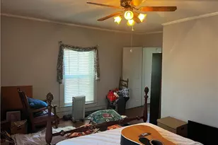 207 Summit St, Walnut Cove, NC 27052 - Photo 21