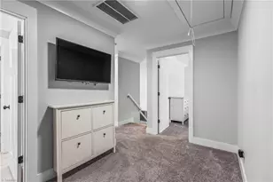 569 Wentworth Dr, Winston-Salem, NC 27107 - Photo 21