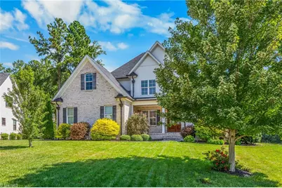 569 Wentworth Drive, Winston-Salem, NC 27107 - Photo 3