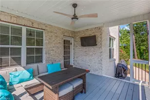 569 Wentworth Dr, Winston-Salem, NC 27107 - Photo 45