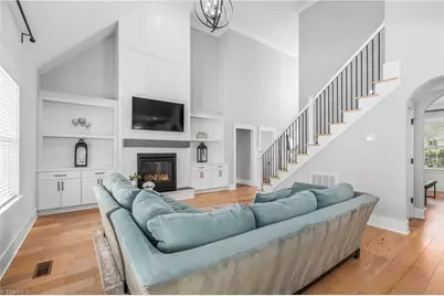 569 Wentworth Drive, Winston-Salem, NC 27107 - Photo 9