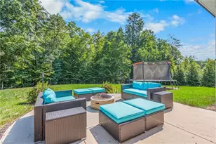 569 Wentworth Dr, Winston-Salem, NC 27107 - Photo 43