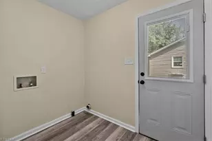 606 Pleasant Dr, Greensboro, NC 27410 - Photo 17