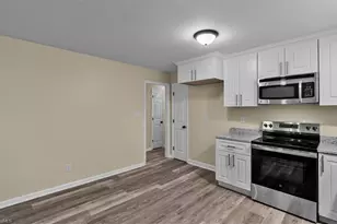 606 Pleasant Dr, Greensboro, NC 27410 - Photo 11