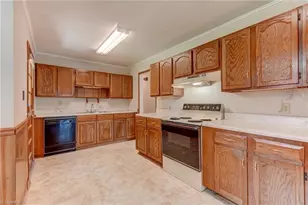 1106 Walnut St, Reidsville, NC 27320 - Photo 21