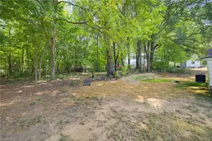 214 Cedar St, Eden, NC 27288 - Photo 29