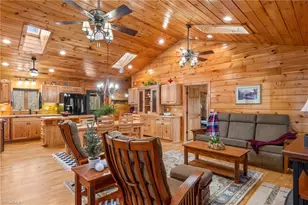 2257 Quiet Creek Ln, Lenoir, NC 28645 - Photo 9
