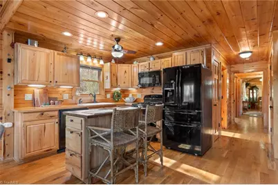 2257 Quiet Creek Lane, Lenoir, NC 28645 - Photo 23